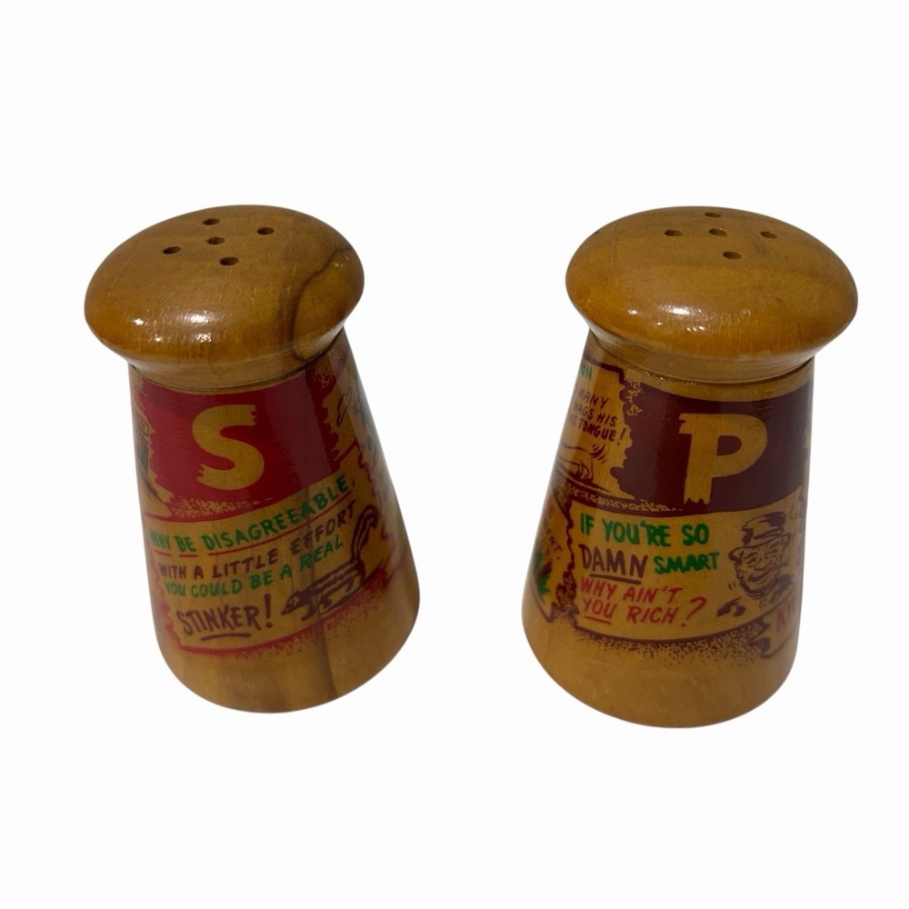 VINTAGE WILL ROGERS WOODEN SALT‎ AND PEPPER SHAKERS WITH HIS FAMOUS SAYINGS 3"